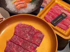 -牛YO寿喜烧·铁板烧和牛火锅自助(市府恒隆店)