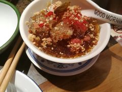 -沪小二炭火蛙锅(淮海中路美食不夜城店)