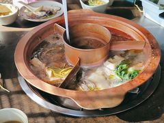 -滇釜火锅·能喝汤的火锅(车公庄店)