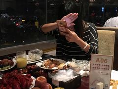 -荣誉国际酒店-云顶旋转餐厅