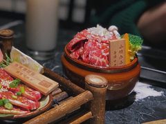 -山川小町·极番烧肉(新地假日广场店)