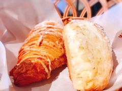 流奶黄金羊角-麦田工坊(月湖店)