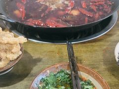 -黄潇洒老火锅(九眼桥宏济巷店)