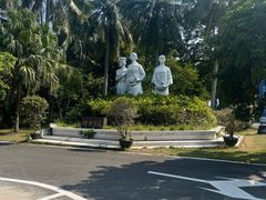 -东郊椰林