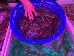 -滨海新区濒开里菜市场