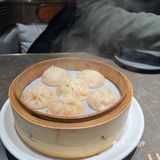 位于五道口购物中心五层。店内干净整洁，座椅设计舒适