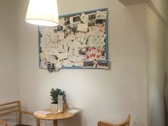 卡座-猫的天空之城概念书店(束河店)