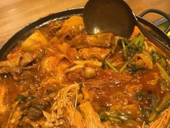 -喇喇排骨火锅·传统韩式脊骨汤(望京西园总店)