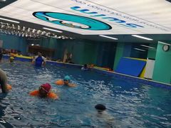 -Swim斯卫姆国际儿童游泳中心(红博中央公园店)