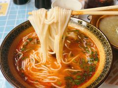 -肇兴特色牛肉粉