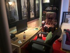 -喜鹊愉家酒店(郑州曼哈顿博览中心地铁站店)