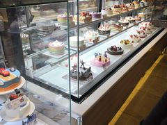 面包甜点陈列柜-巴黎贝甜(大宁国际商业广场店)