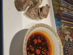 -乡村馕坑肉·烧烤·新疆菜·本地人更爱吃(阿勒泰首店)