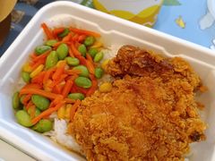 椰香咖喱鸡腿饭餐-德克士(海秀东店)