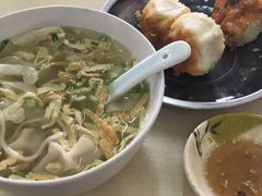 -黄阿姨锅贴大王(万航渡路店)