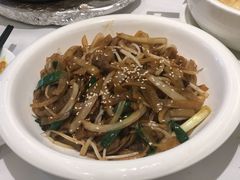 豉油皇干炒牛河-万龙洲海鲜(大兴绿地缤纷城店)