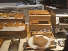 -筠咖啡西餐厅(上海国展宝龙丽筠酒店)