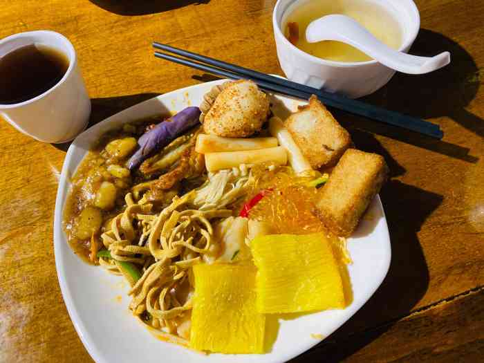 百荷园蔬食自助餐厅(德辉广场店)-"以素食为主的一家自助餐厅,菜品