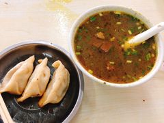 -黄阿姨锅贴大王(万航渡路店)