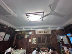 -何记面馆(龙泉山店)