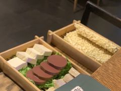 -尚尚仙·酸汤猪手·猪肚鸡火锅(华联万柳购物中心店)