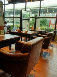 -PE SALON