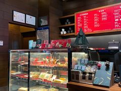 面包甜点陈列柜-星巴克(深圳龙岗摩尔城店)