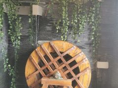 -苗家大院酸汤鱼(贵阳北站店)