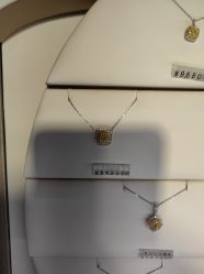 -周大福CHOW TAI FOOK(浦东八佰伴店)