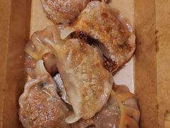 辣牛饺-肥安娜·小吃·饮品