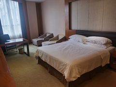 -维也纳酒店(广州南站汉溪长隆地铁站景区店)