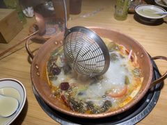 -洱火云南酸菜牛肉火锅(石景山当代商城店)