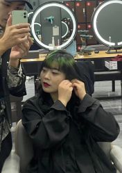 -藤野造型烫发染发