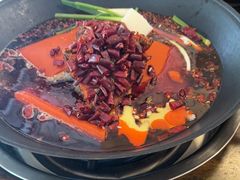 -黄潇洒老火锅(九眼桥宏济巷店)