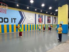 -逗你运动体能训练中心(冠城店)