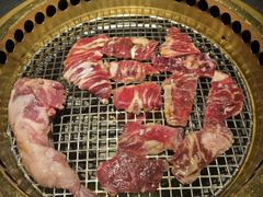 -铭牛烧肉·和牛海鲜自助(高新月牙湖店)