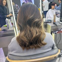 -藤野造型烫发染发