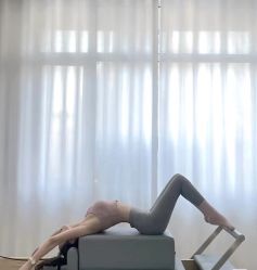 -馨媛瑜伽普拉提