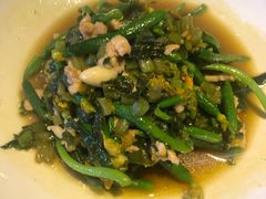 咸菜肉丝炒小黄瓜花-大牌大·传统杭帮菜(湖滨店)