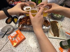 -小董哥烤串·爆汁大油边(故宫店)