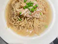 -吴越荣记苏州菜·松鼠桂鱼100%活鱼现做(斜塘老街店)