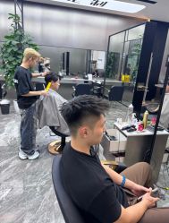 -尤司男士国潮理发馆