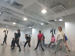 -HI dance 舞室