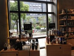 靠窗位-星巴克臻选(福州东百中心分店)
