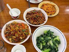 -堂瓦里·33年传统赣菜(第一街区店)