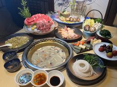 -余欢领鲜火锅(新街口店)