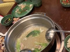 -润园四季椰子鸡火锅(海上世界店)