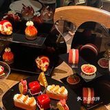  好久没和朋友坐下聊天了‍选了很多家店最后来到了龍·
