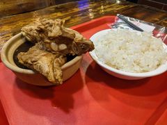 -万和春排骨砂锅米饭(湖北路店)