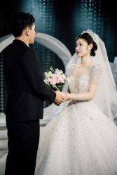 -Color卡诺婚纱礼服馆(南京严选店)